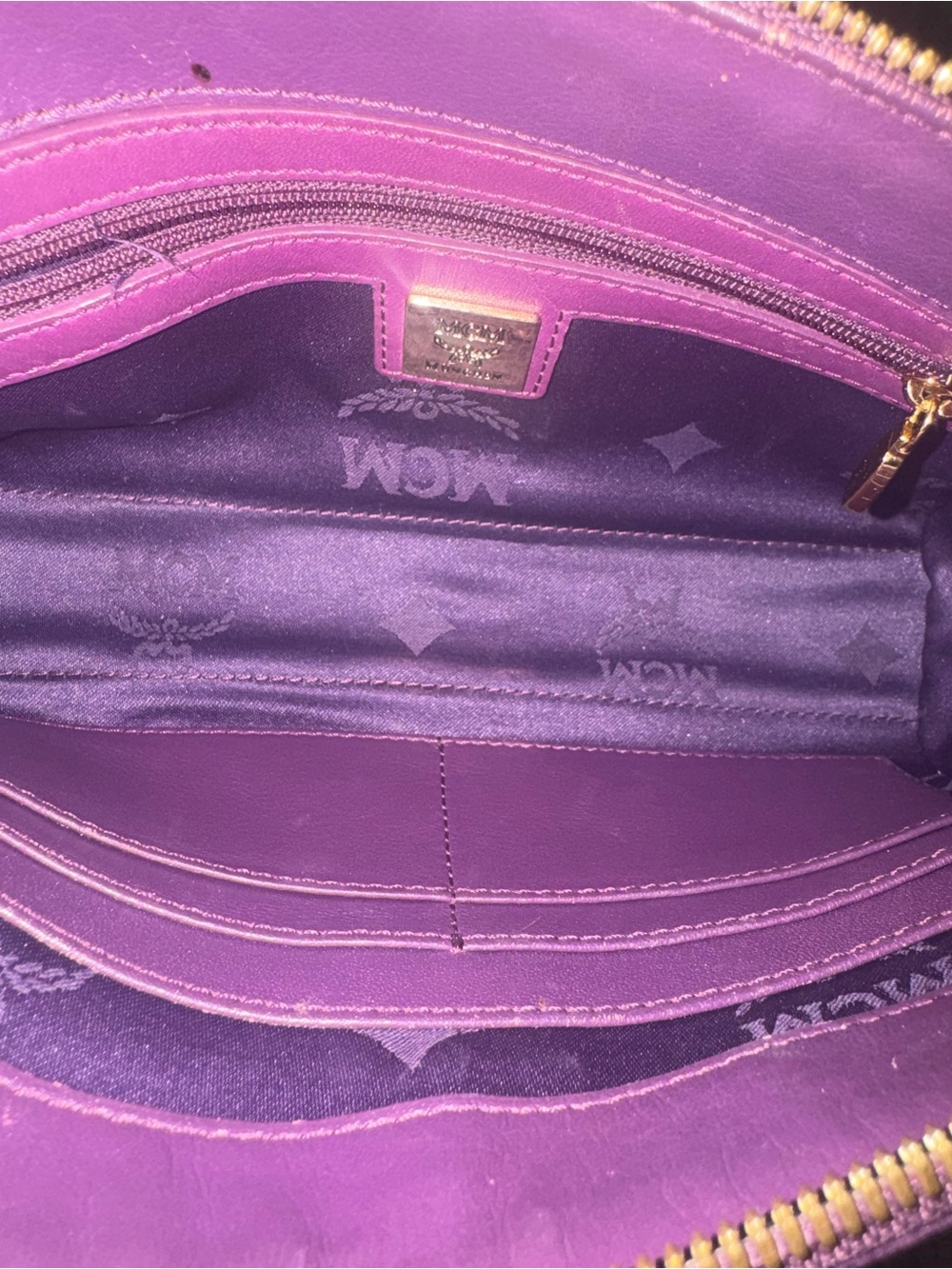 EUC MCM Patent Leather Crossbody in Deep Burgundy with Gold/Leather Chain - Picture 7 of 7